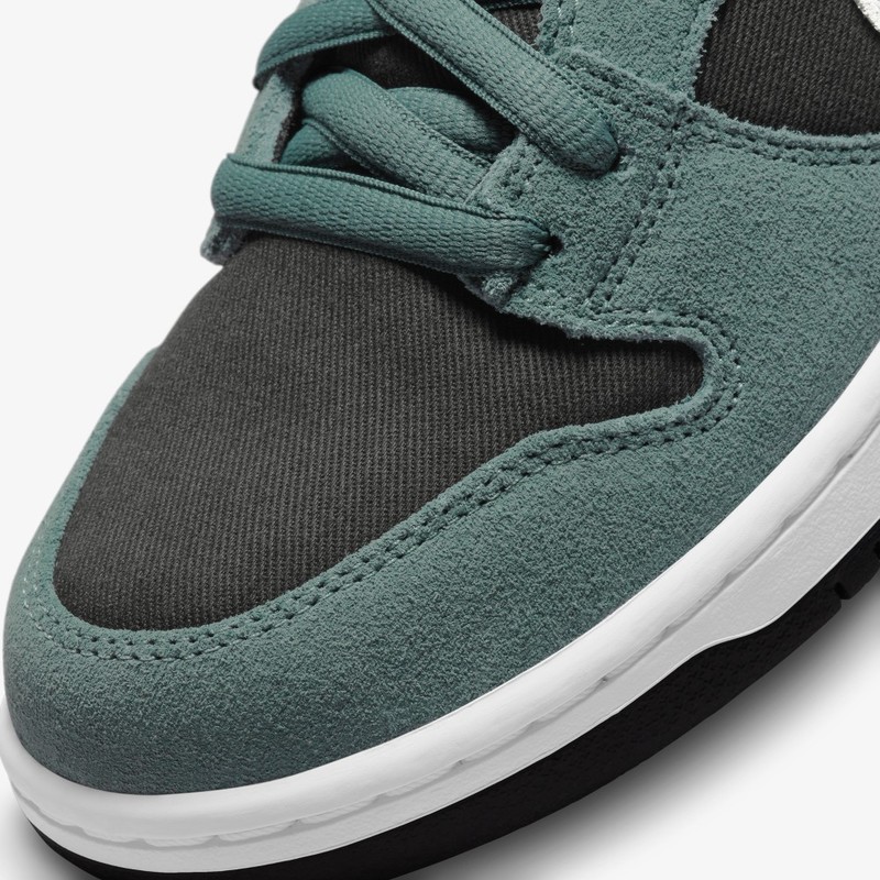 Nike suede outlet green